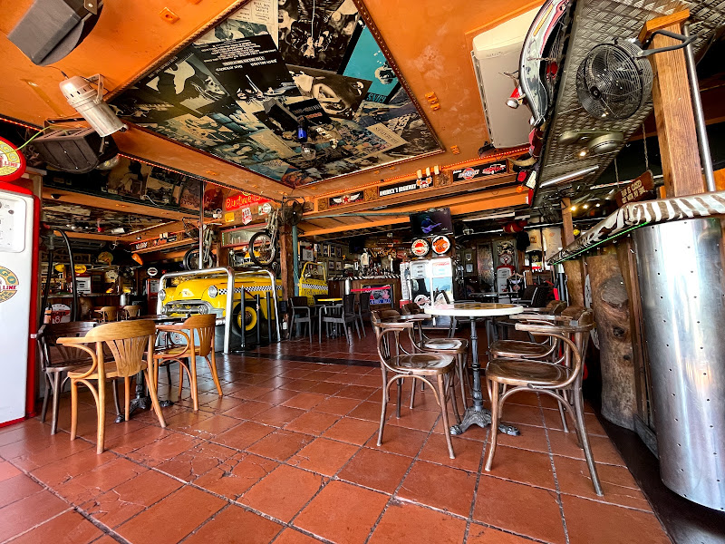 Heartbreak American Bar - Bar in Benidorm