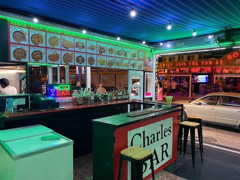 CHARLES PUB FOOD AND DRINKS - Venue in Benidorm
