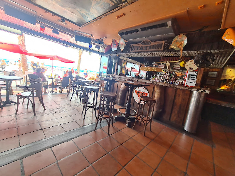 Heartbreak Rock Bar - Bar in Benidorm